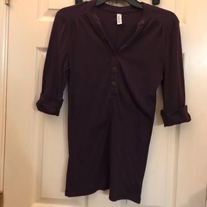 Dark purple 1/2 sleeved top very nice